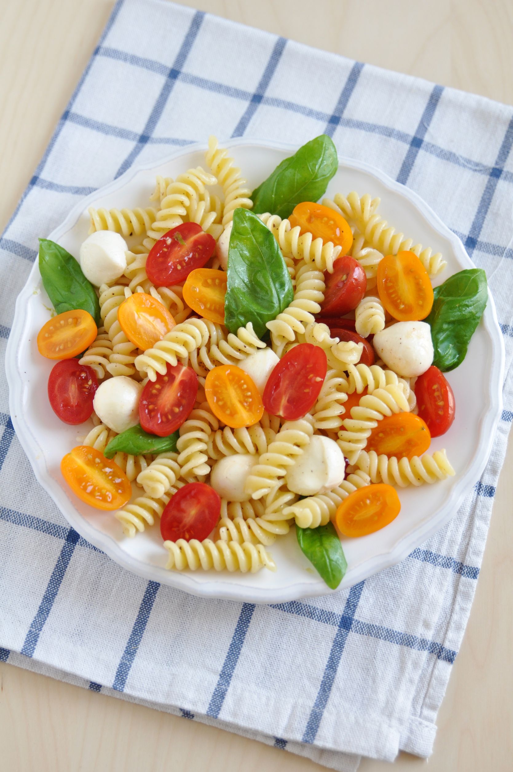 Fusilli Alla Caprese (With Tomatoes And Mozzarella) - Mitsides Group