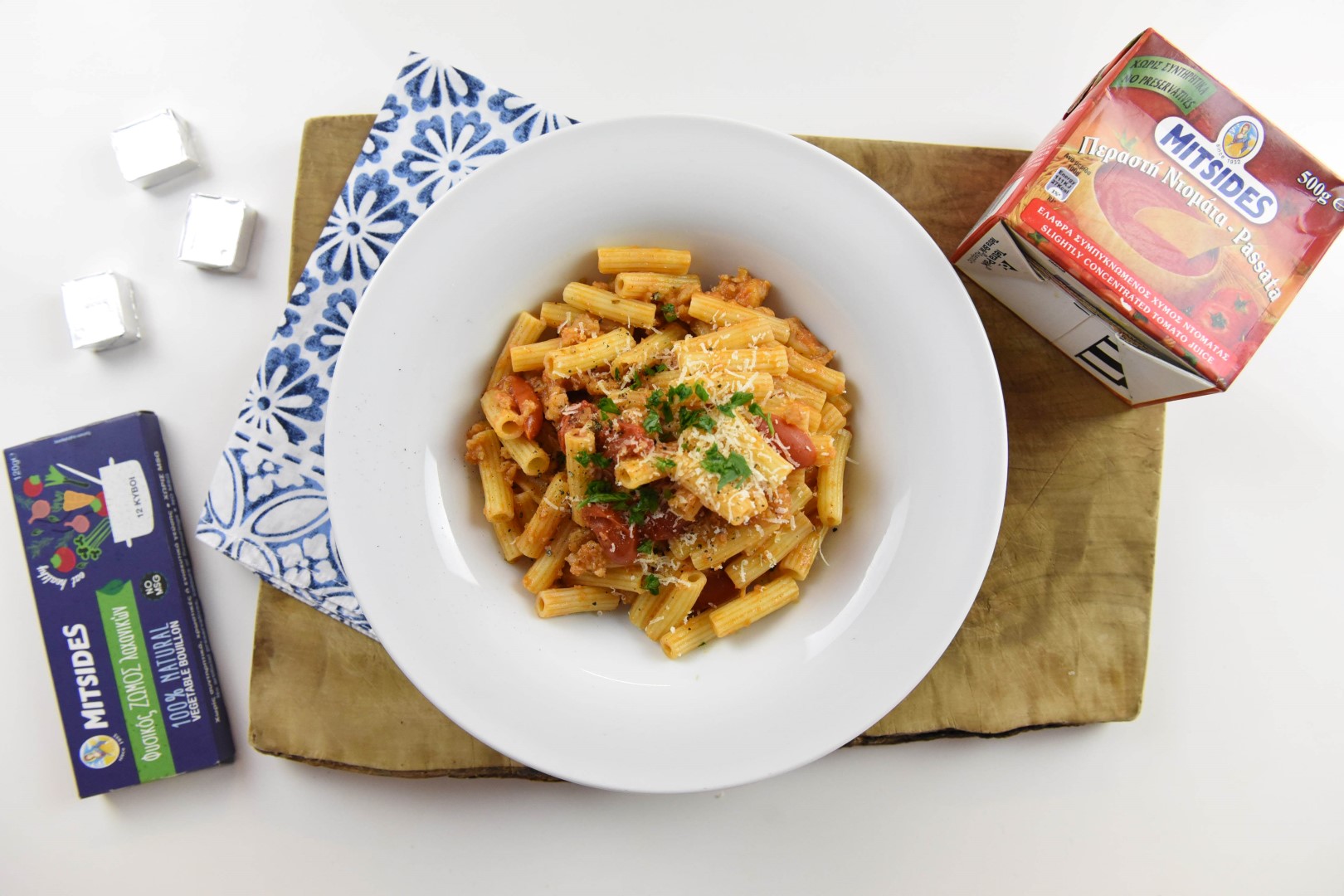 Pasta with baby shrimps and red sauce - Mitsides Group