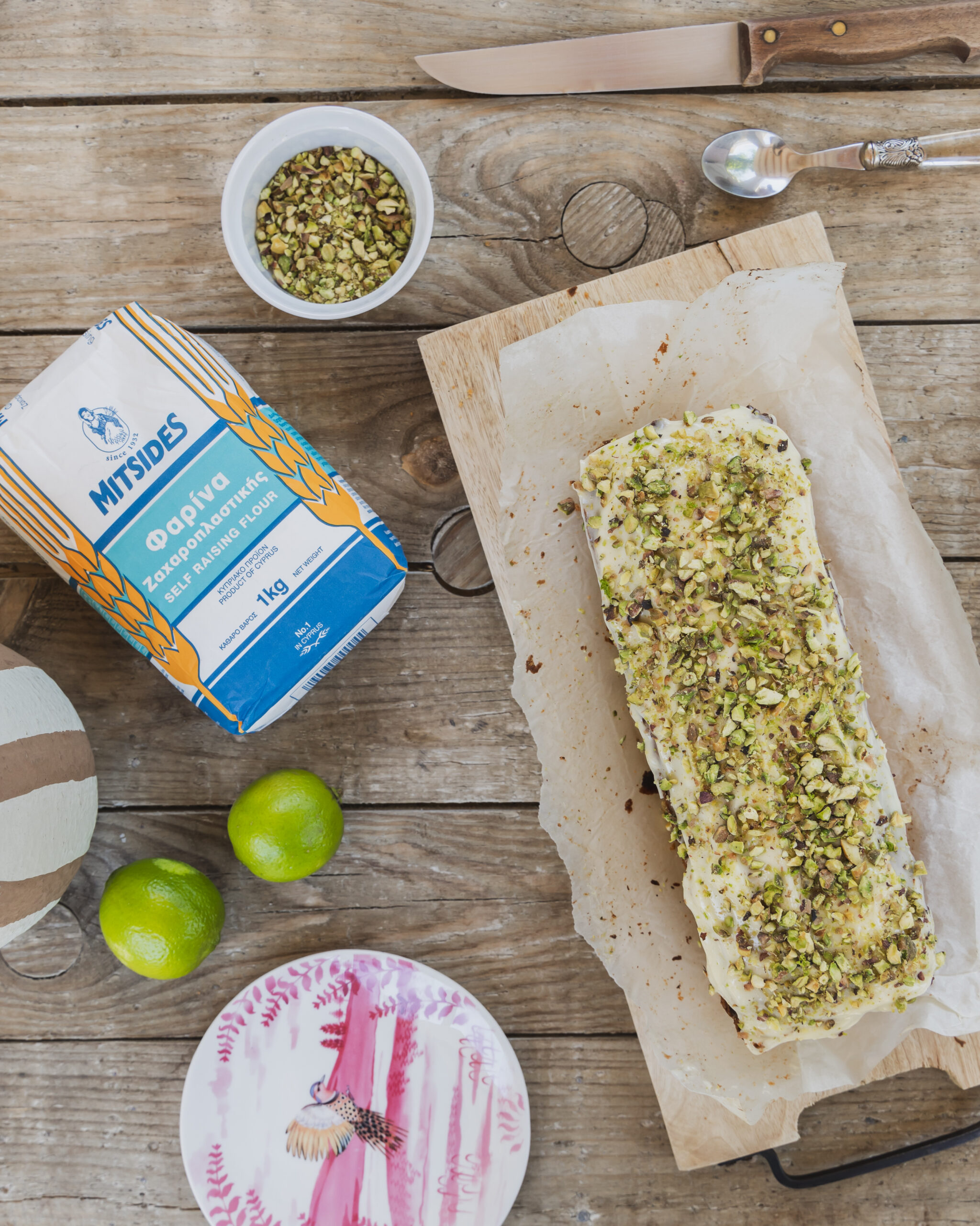 Lime and pistachio loaf cake - Mitsides Group